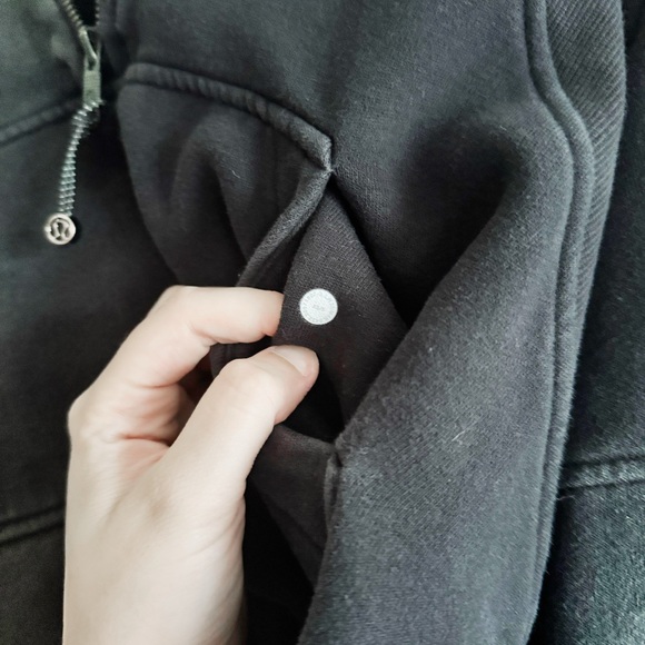 Lululemon black “scuba” half zip XS/S - Picture 7 of 7